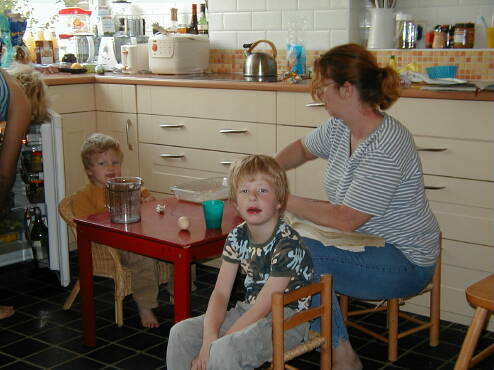 taarten maken in de keuken