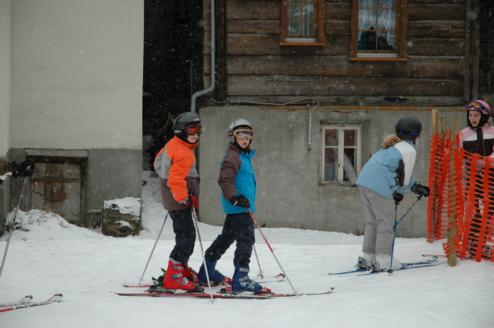 Skien in Saas Almagell (Wallis)